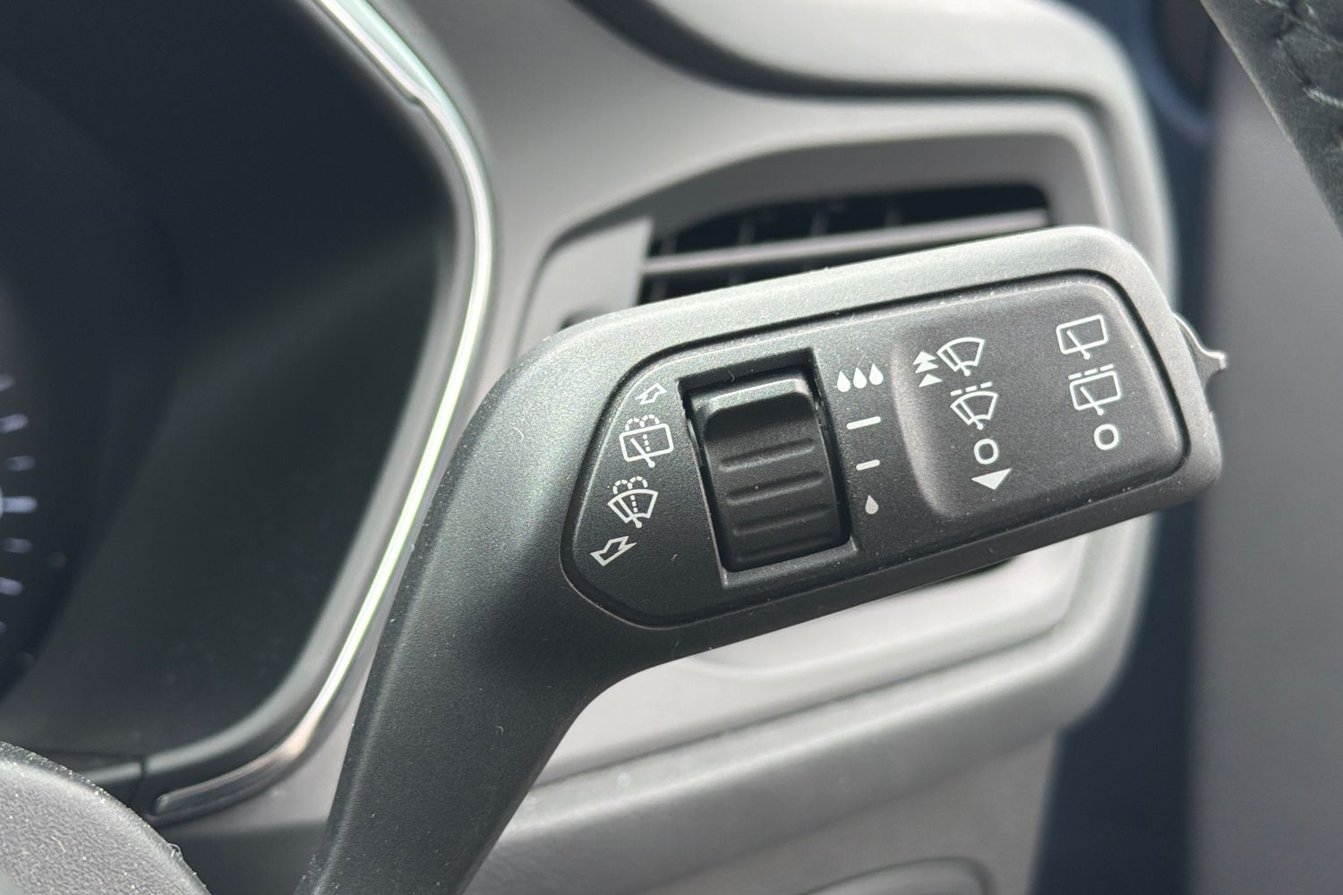 Ford FOCUS Photo 14