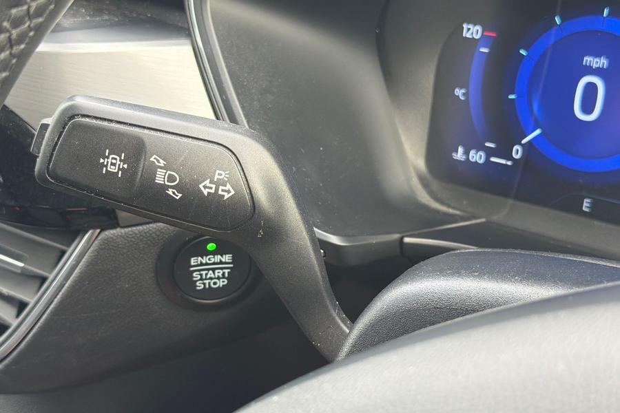 Ford KUGA Photo autoimg-e0d3681ace58b2b10ee8a84d8a5941c6c71cc2ba.jpg
