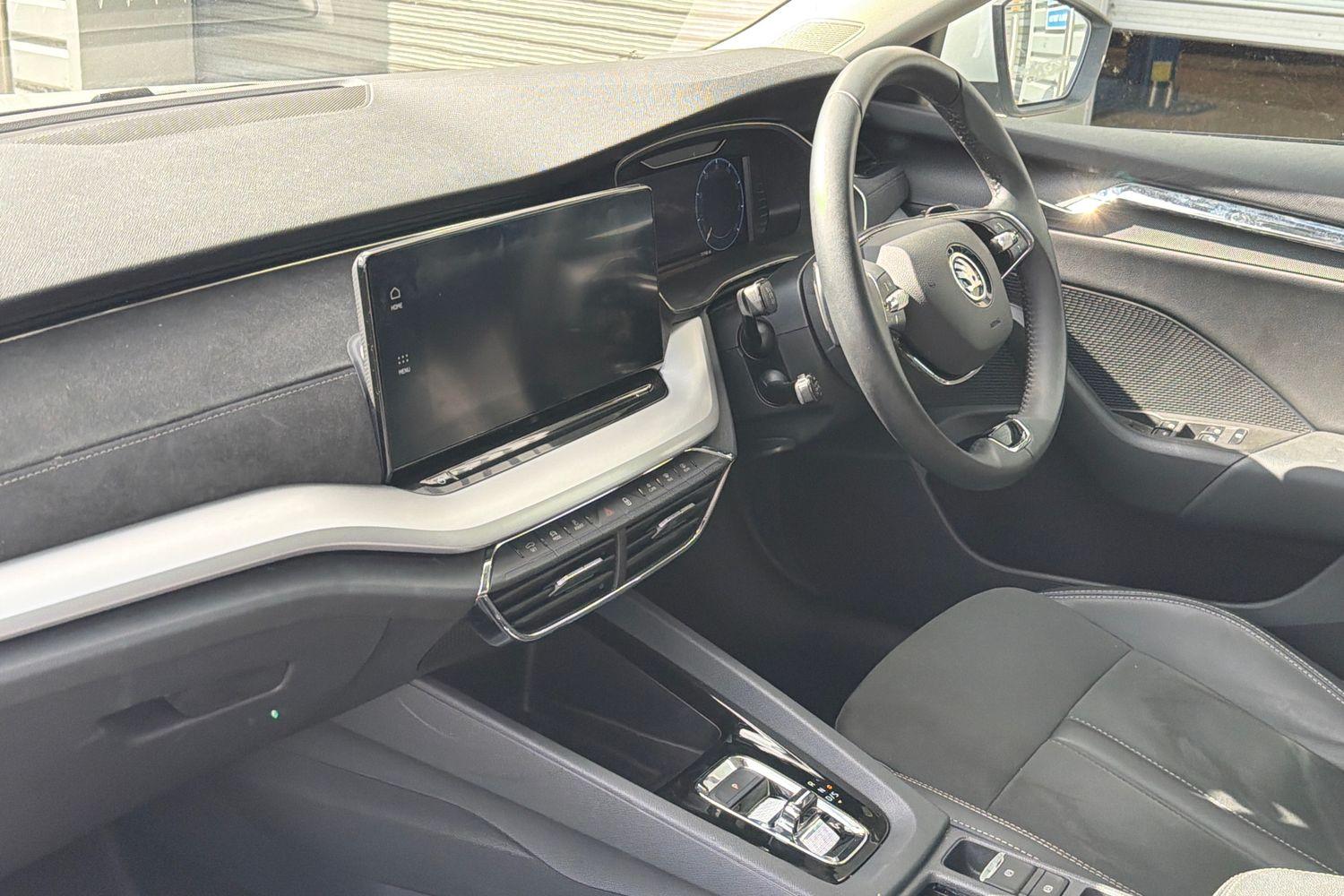 Skoda OCTAVIA Photo 17