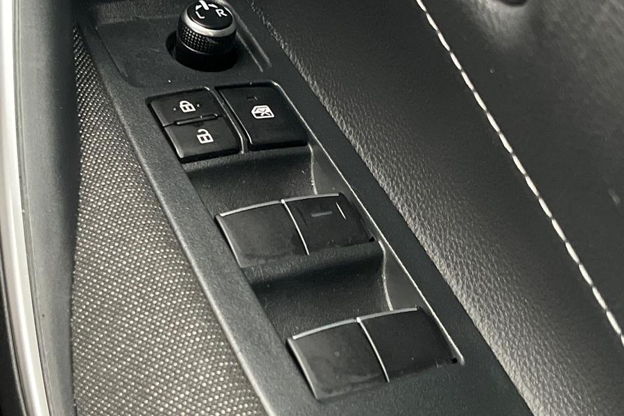 Toyota Corolla Photo autoimg-e0d3fbb9957eb807068412013a0c0aba024a9900.jpg