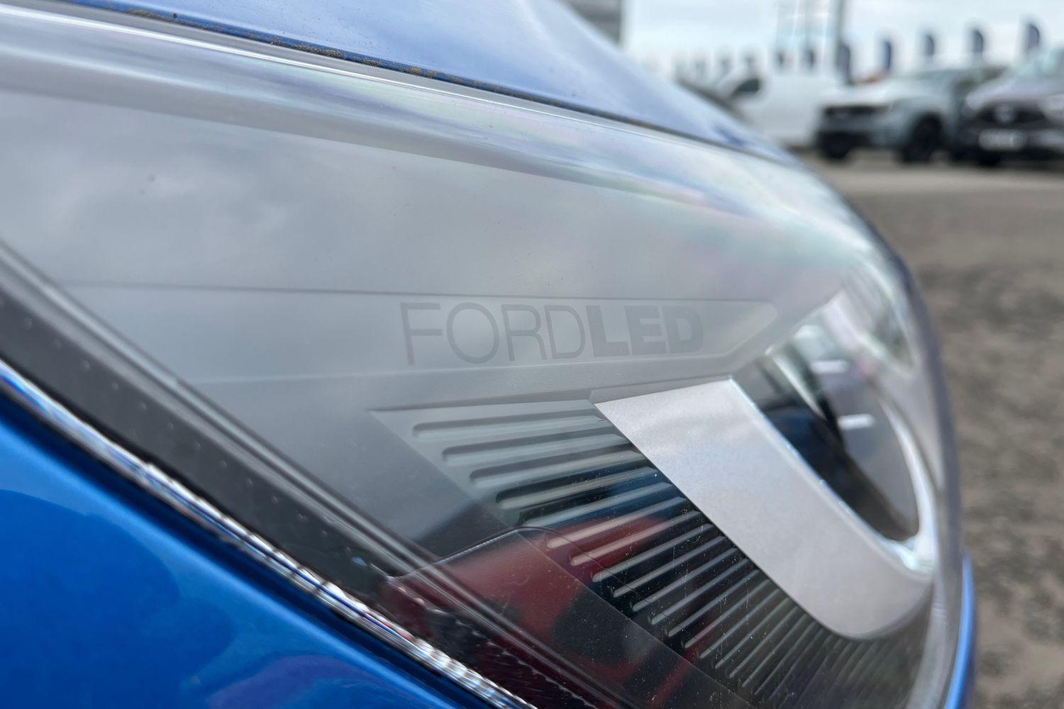 Ford Focus Photo 38