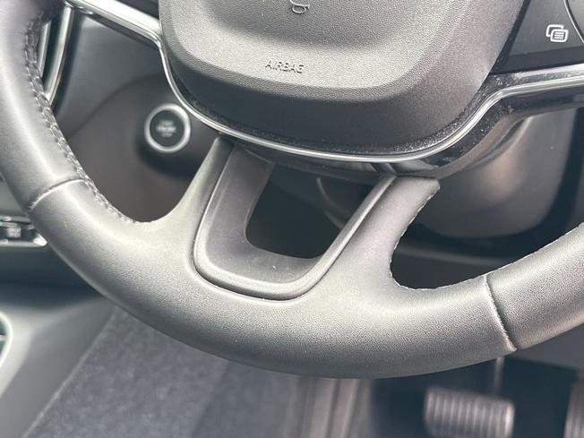 VOLVO Xc40 Photo 47