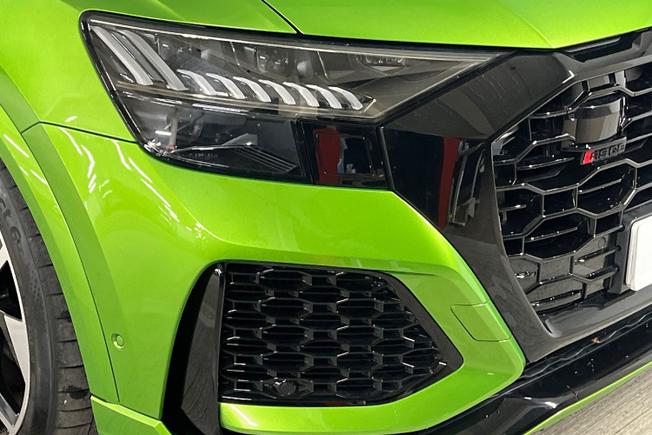 Audi RSQ8 Photo 20