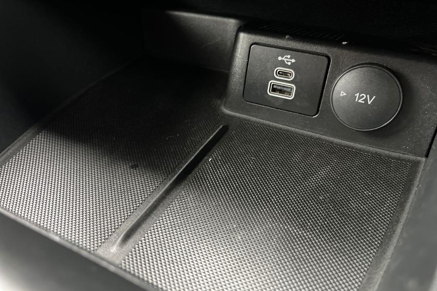 Ford Kuga Photo autoimg-e0dbefa5f0a7d5d5e2c73478b37a520e591d2825.jpg