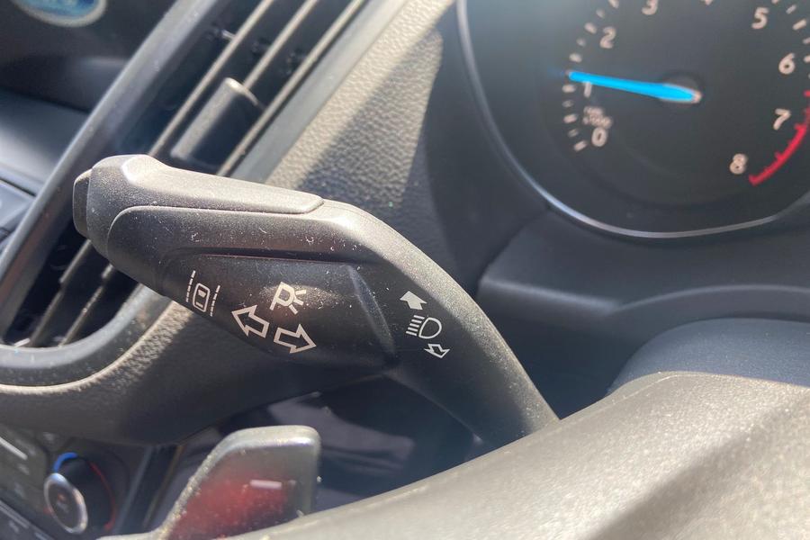 Ford Kuga Photo autoimg-e0dcef759377d385bcd25fcd8c22357582737b36.jpg