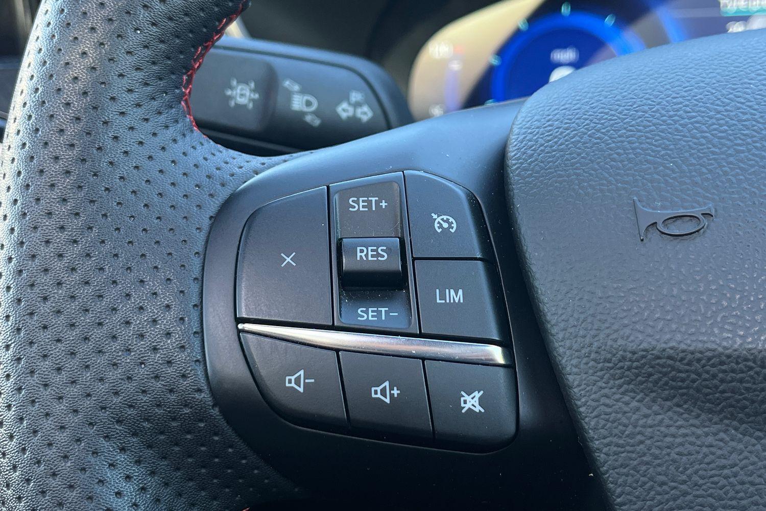 Ford Kuga Photo 36