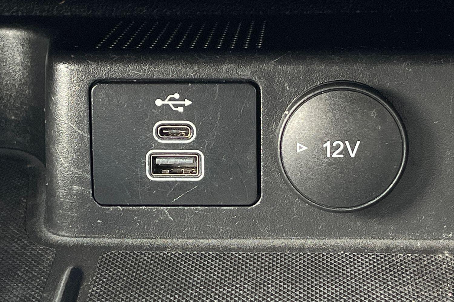 Ford Kuga Photo 31