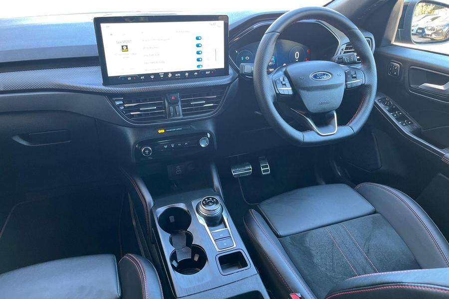 Ford KUGA Photo autoimg-e0e0eefc81b3ec61a89090b3d2ec8aba82b7af65.jpg