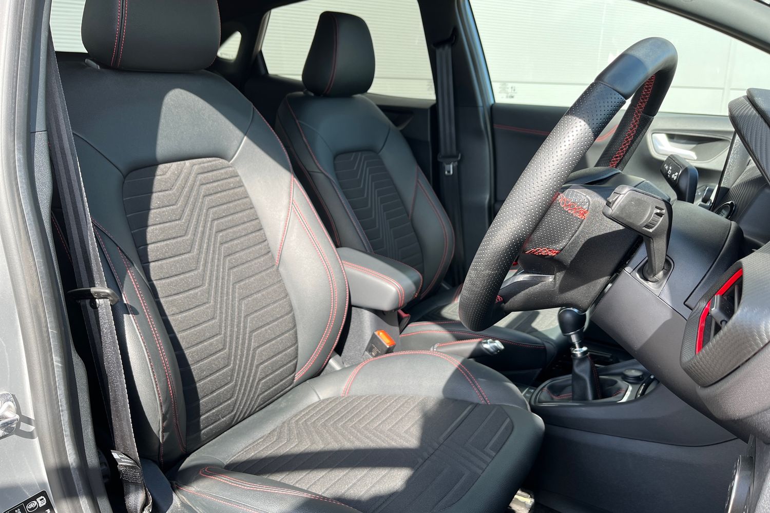 Ford PUMA Photo 16