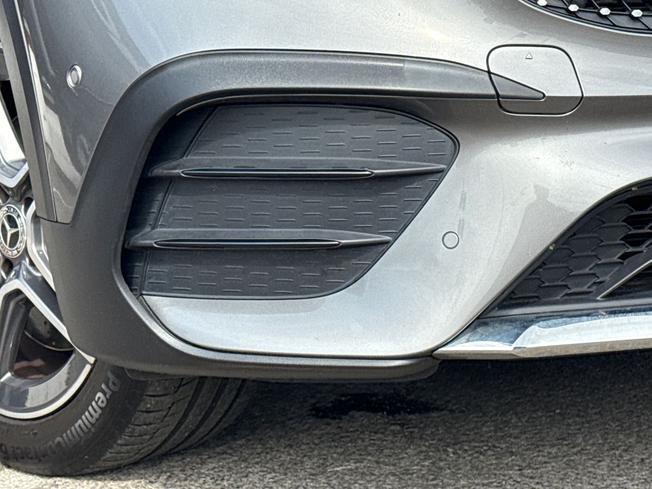 MERCEDES-BENZ Glb Photo 22