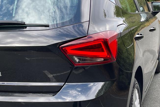 SEAT Ibiza Photo 18