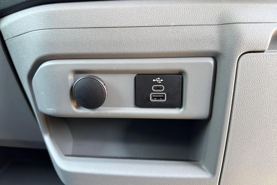 Ford TRANSIT CUSTOM Photo autoimg-e0ec00604dd53d6023bd724b3ea19c290ed17ea9.jpg