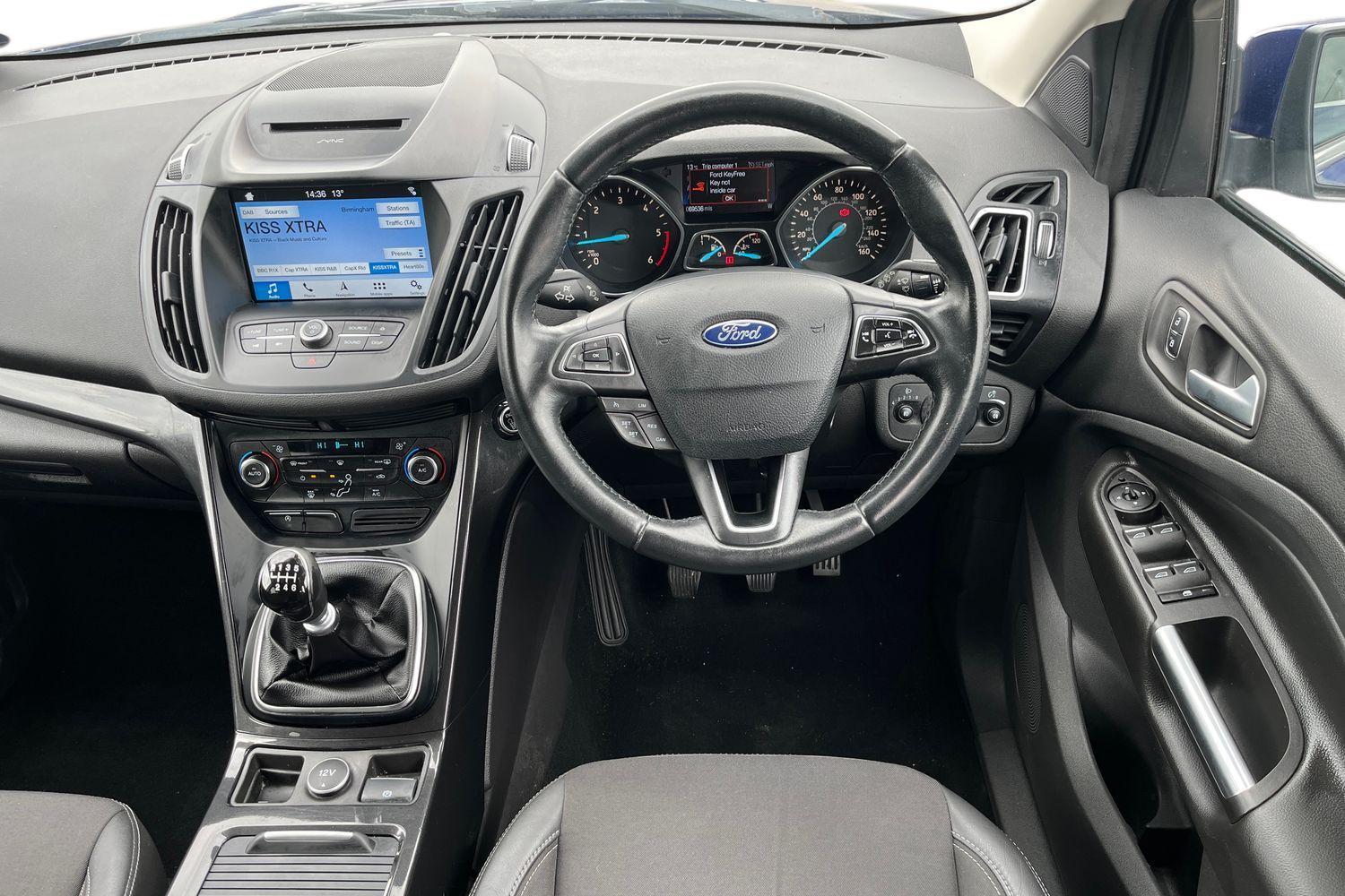 Ford KUGA Photo 10