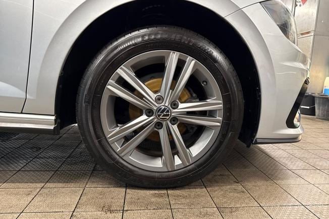 VOLKSWAGEN Polo Photo 5