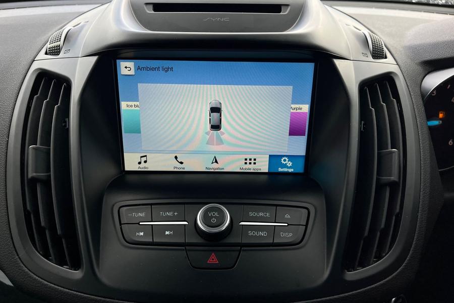Ford KUGA Photo autoimg-e0f03a02e778587e100f565fd745a1ab14b21935.jpg