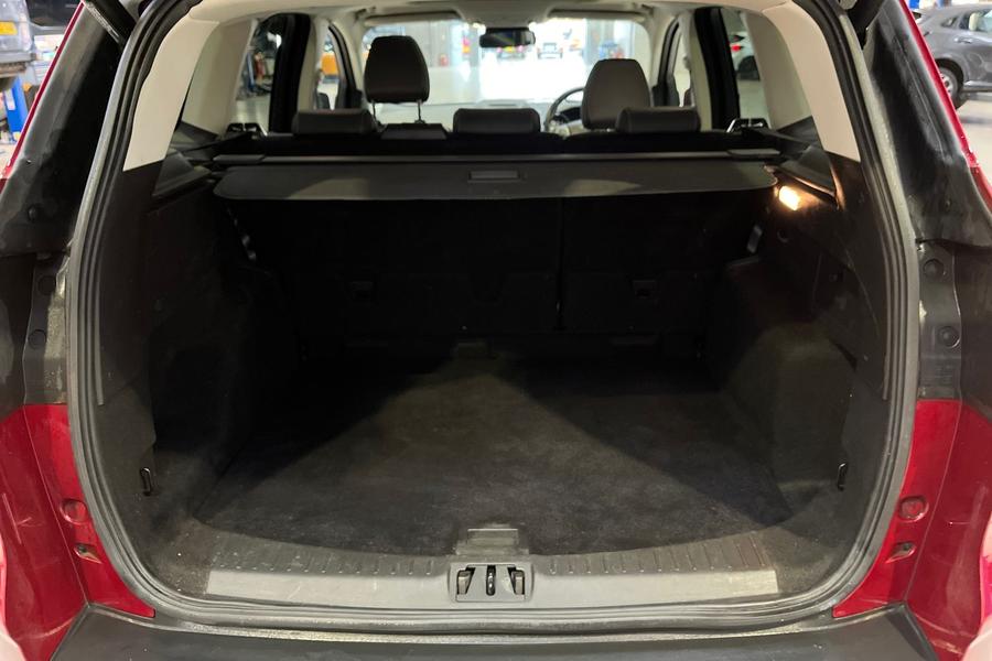 Ford KUGA Photo autoimg-e0f777cc7ad3773330786a86774f4993c8da3999.jpg