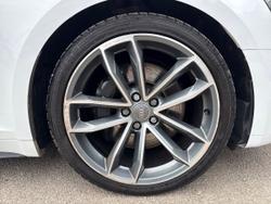 AUDI S5 Photo 5