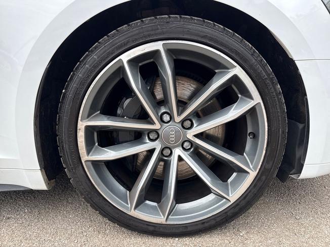 AUDI S5 Photo 5