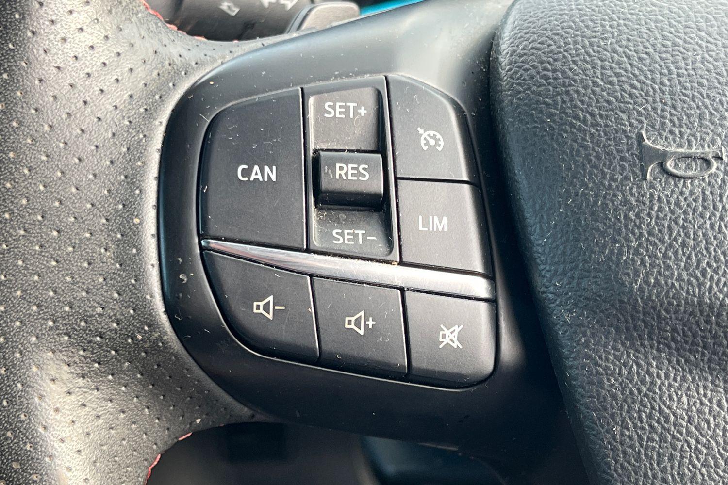 Ford FOCUS Photo 38