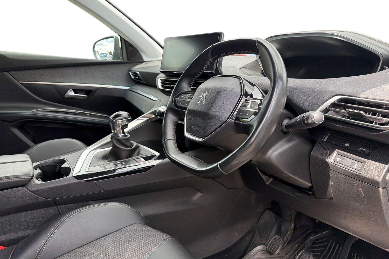 Peugeot 5008 Photo 8