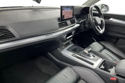 AUDI Q5 Photo 2