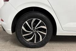 VOLKSWAGEN Polo Photo 5