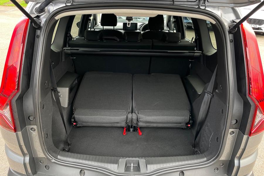 Dacia Jogger Photo autoimg-e0ff4b690bc7d024ed23e4c34845f08ffaf3c302.jpg