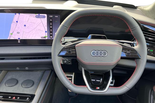 Audi Q7 Photo 11