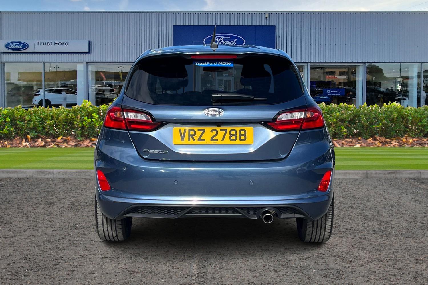 Ford FIESTA Photo 6