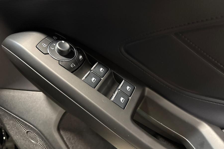 Ford FOCUS Photo autoimg-e107318fe6854af69a45a7ed56ea63a6aab3bd99.jpg