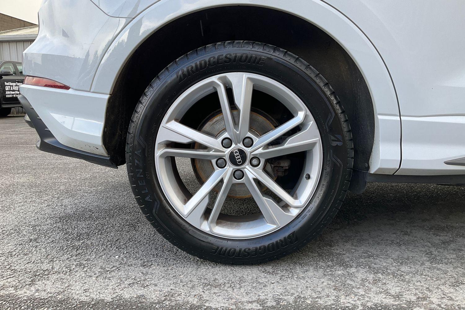 Audi Q3 Photo 7