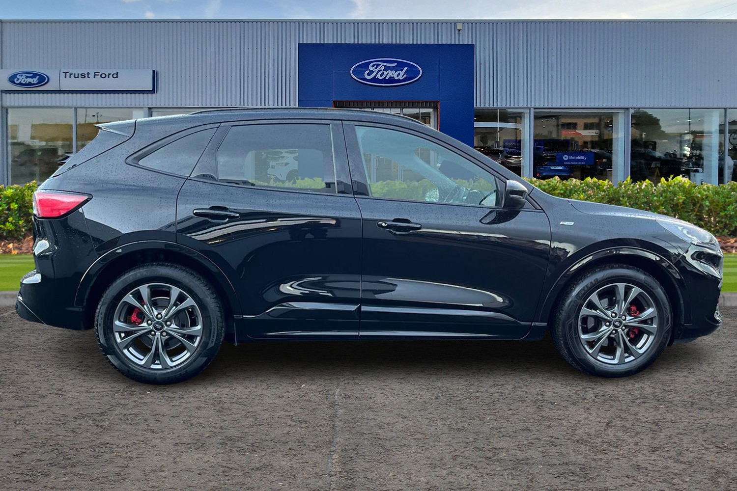 Ford KUGA Photo 2