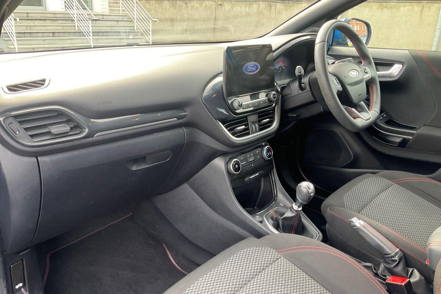Ford PUMA Photo 17