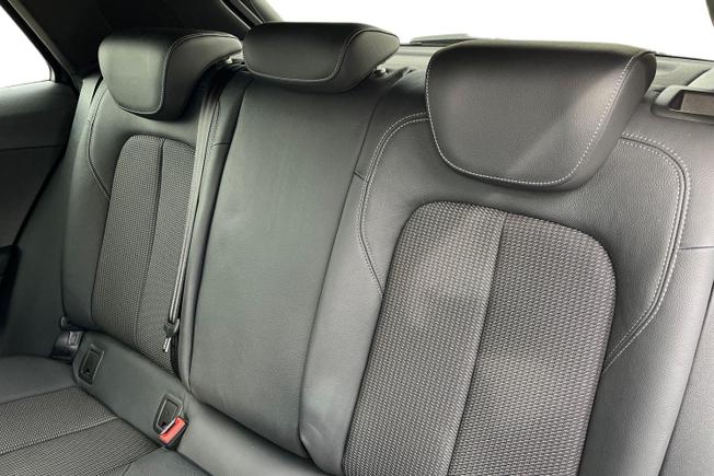 AUDI Q2 Photo 9