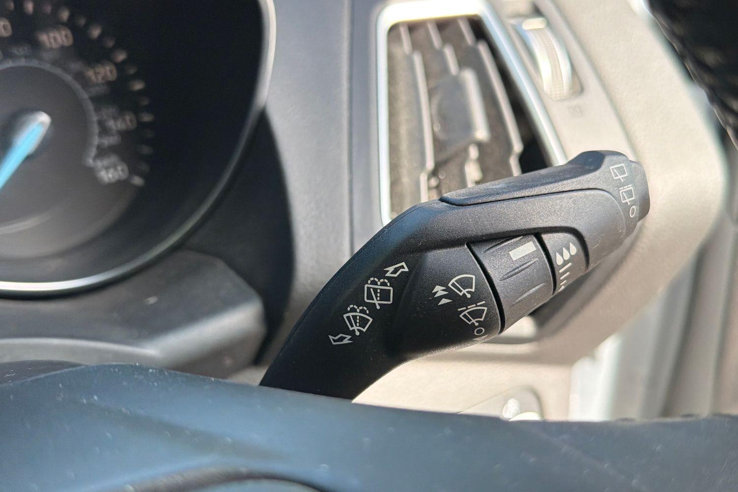 Ford KUGA Photo 14