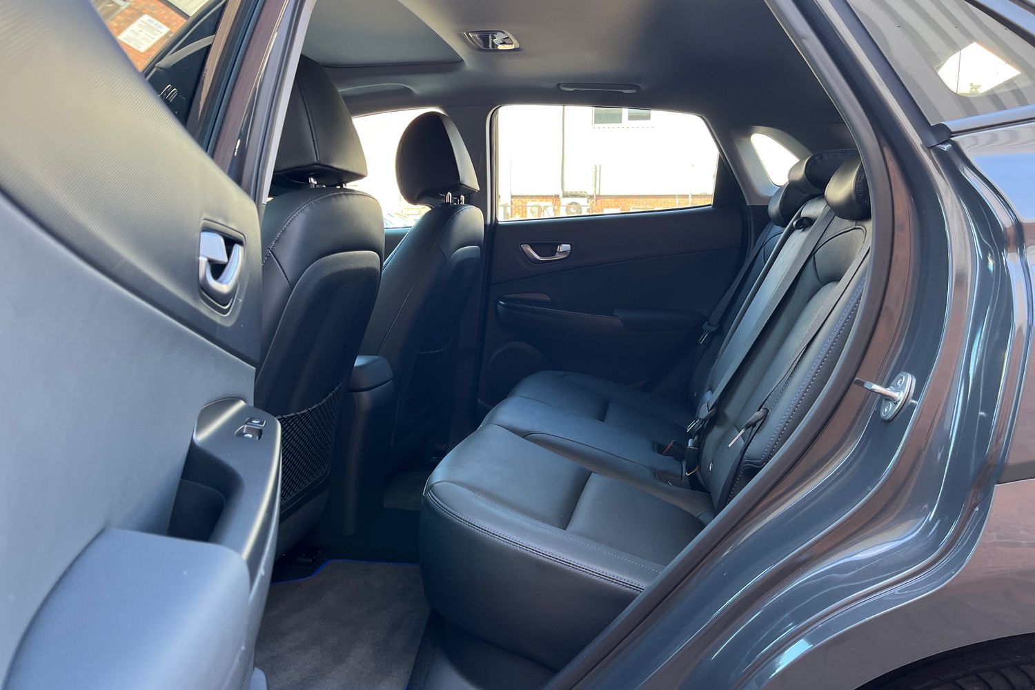 Hyundai KONA Photo 24