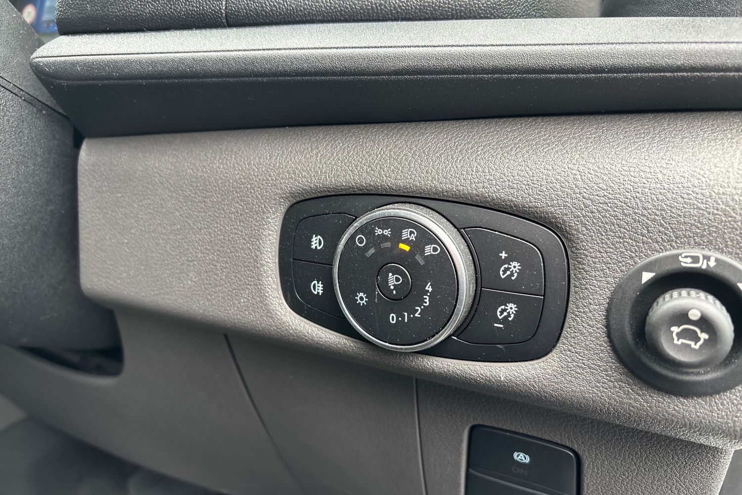Ford TRANSIT Photo 36