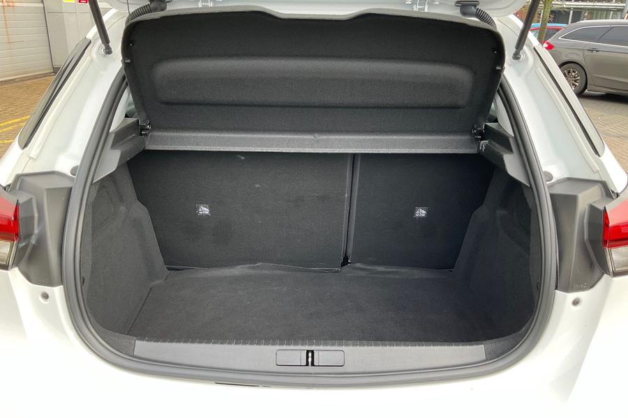 Vauxhall Corsa Photo autoimg-e122c450891063e8354d44b10e311f41fda7363e.jpg