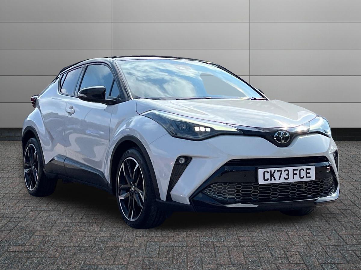 Toyota C-HR Photo 0