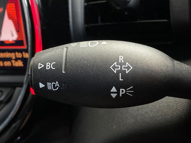 MINI Hatch Photo 38