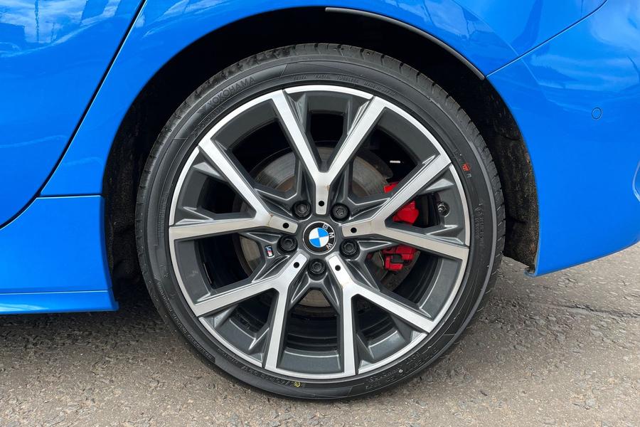 BMW 1 Series Photo autoimg-e12678014e5b207bff5ae19abb6f70bcebfaaa3c.jpg