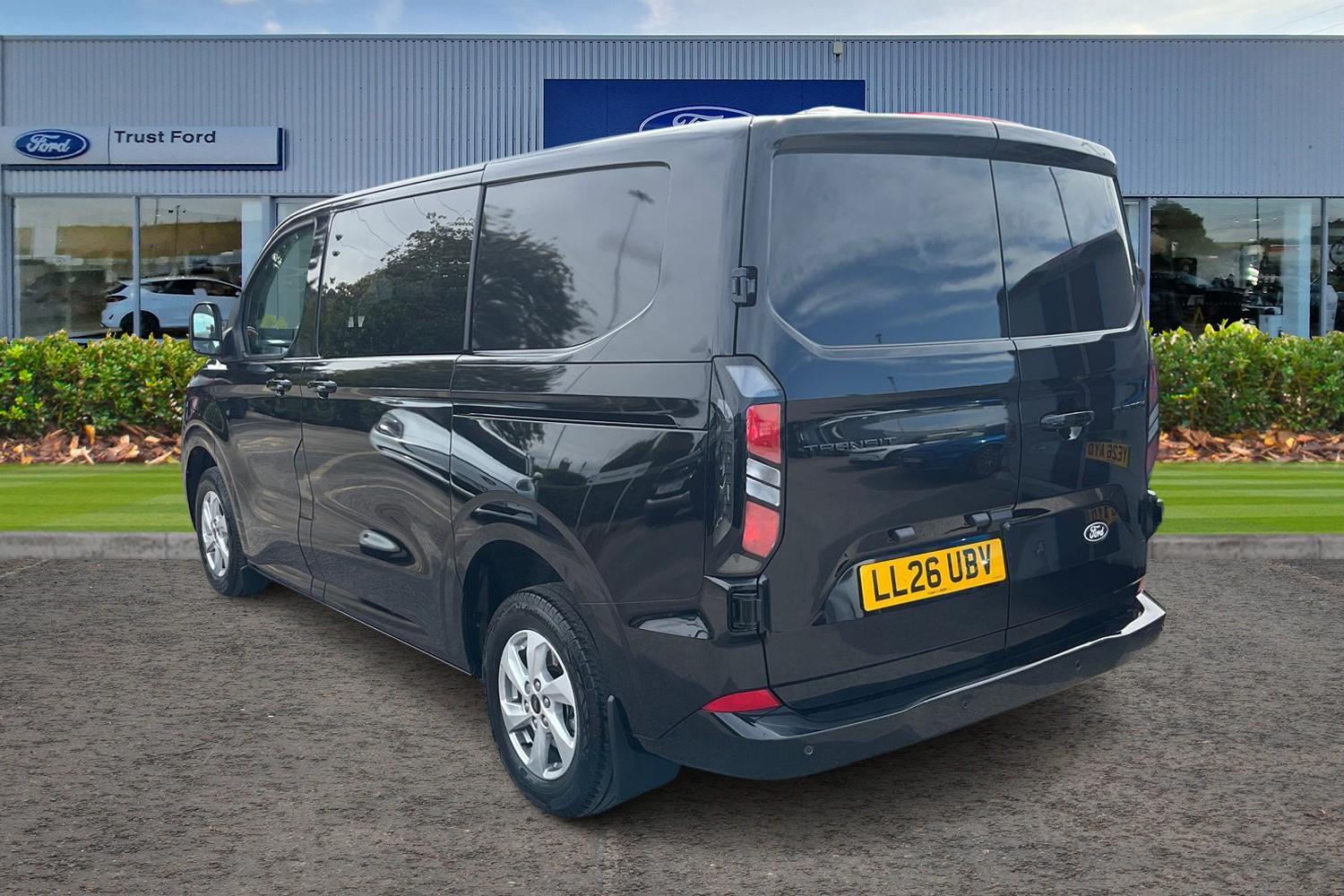Ford TRANSIT CUSTOM Photo 1