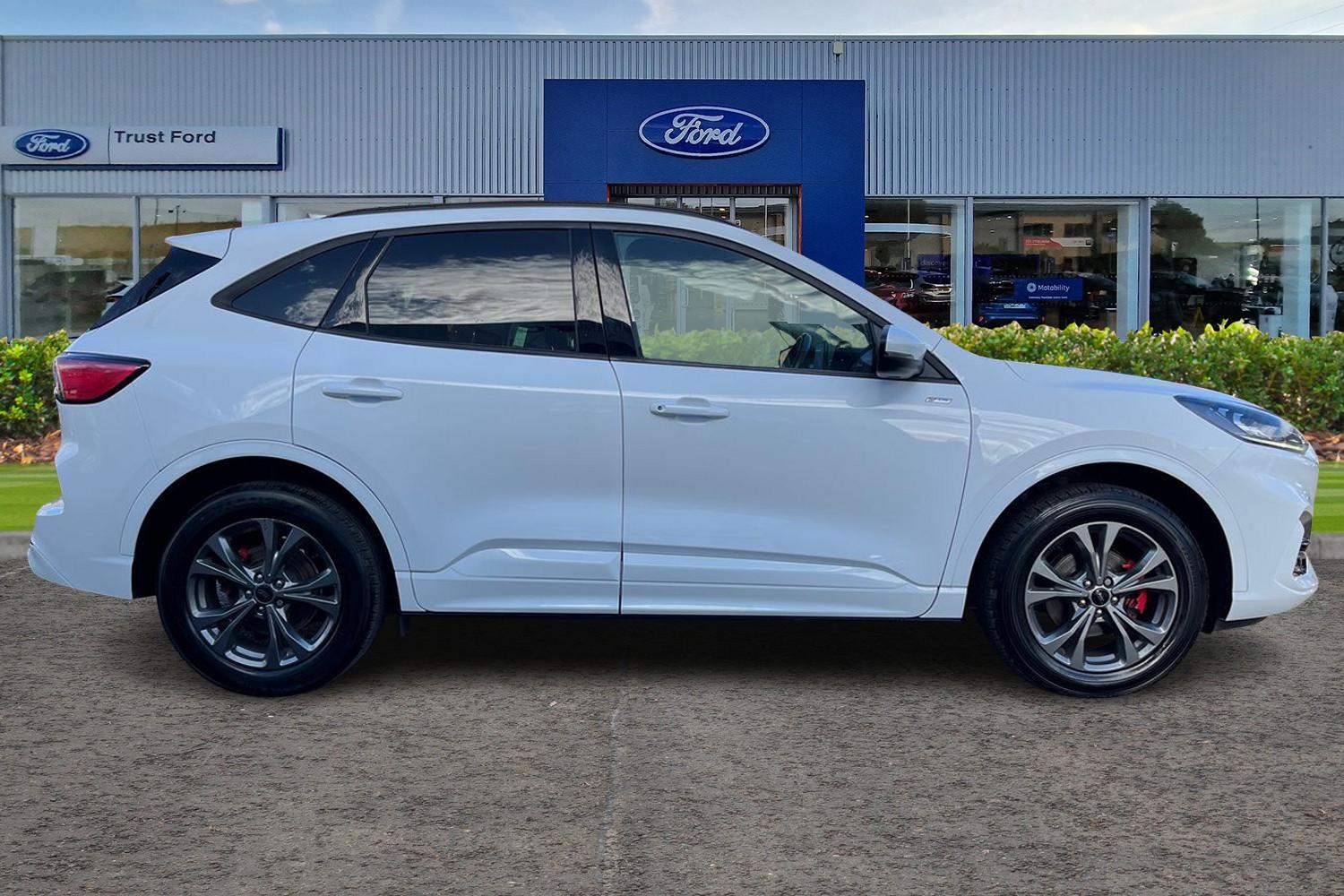 Ford KUGA Photo 2