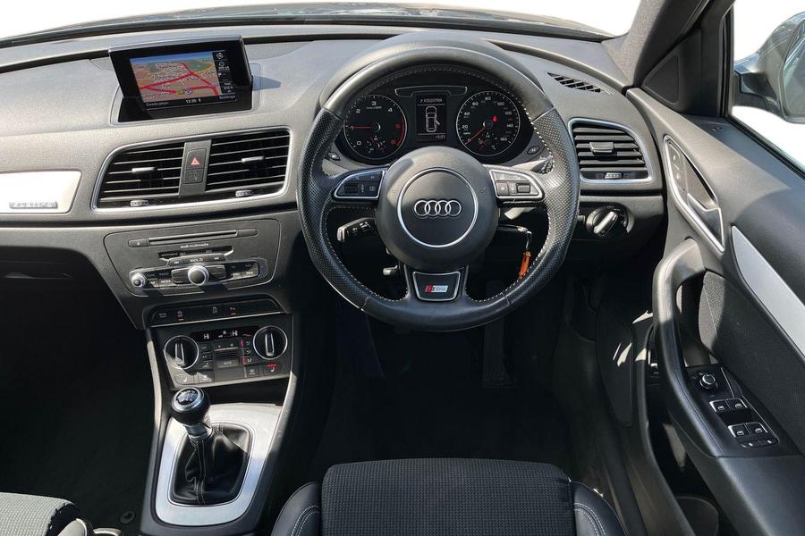 Audi Q3 Photo autoimg-e12a18711eec138dce620254e31bfcc5614c257d.jpg