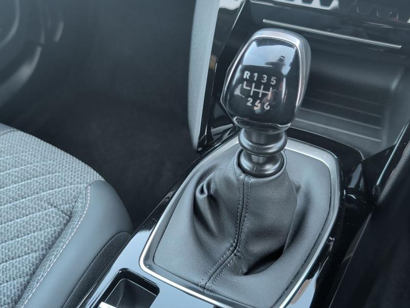 Used Peugeot 2008 BF24DWX 39