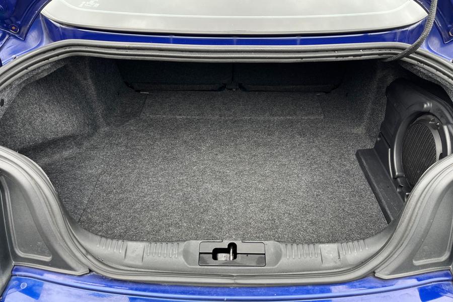 Ford MUSTANG Photo autoimg-e12f31200e77b97f3cfe97920f04583c32ef4279.jpg