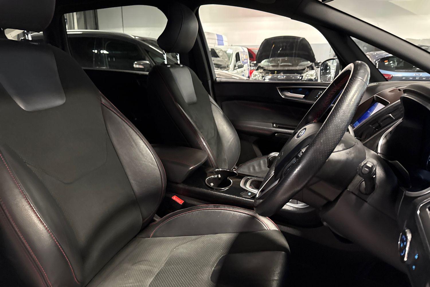 Ford S-MAX Photo 16