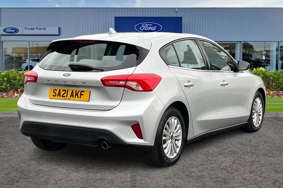 Ford FOCUS Photo autoimg-e132fe33edba69aadc076573fd5316bc54f4a409.jpg