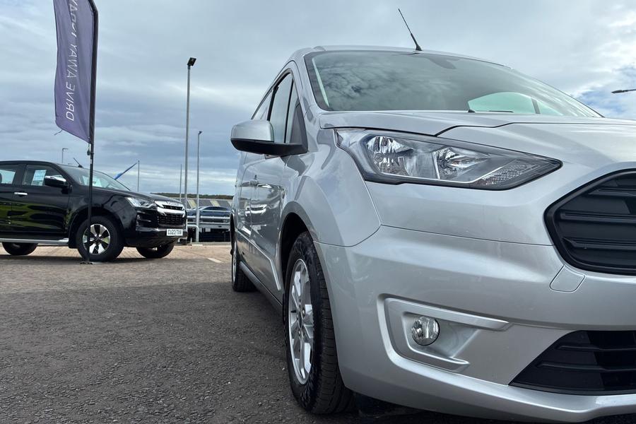 Ford TRANSIT CONNECT Photo autoimg-e13a2246b4f6052a4370172f94f56d8f9ca84b8c.jpg