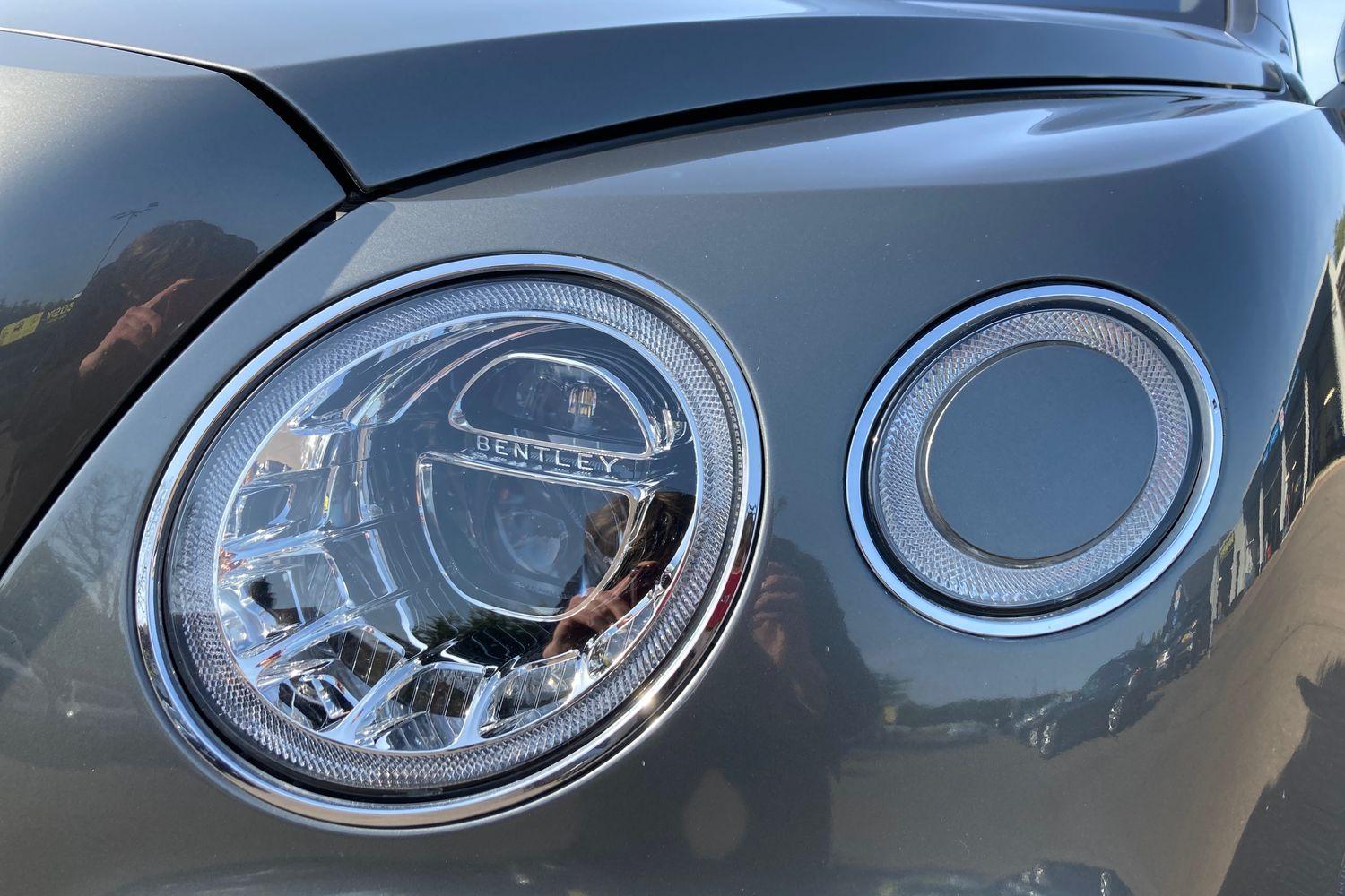 Bentley BENTAYGA Photo 17